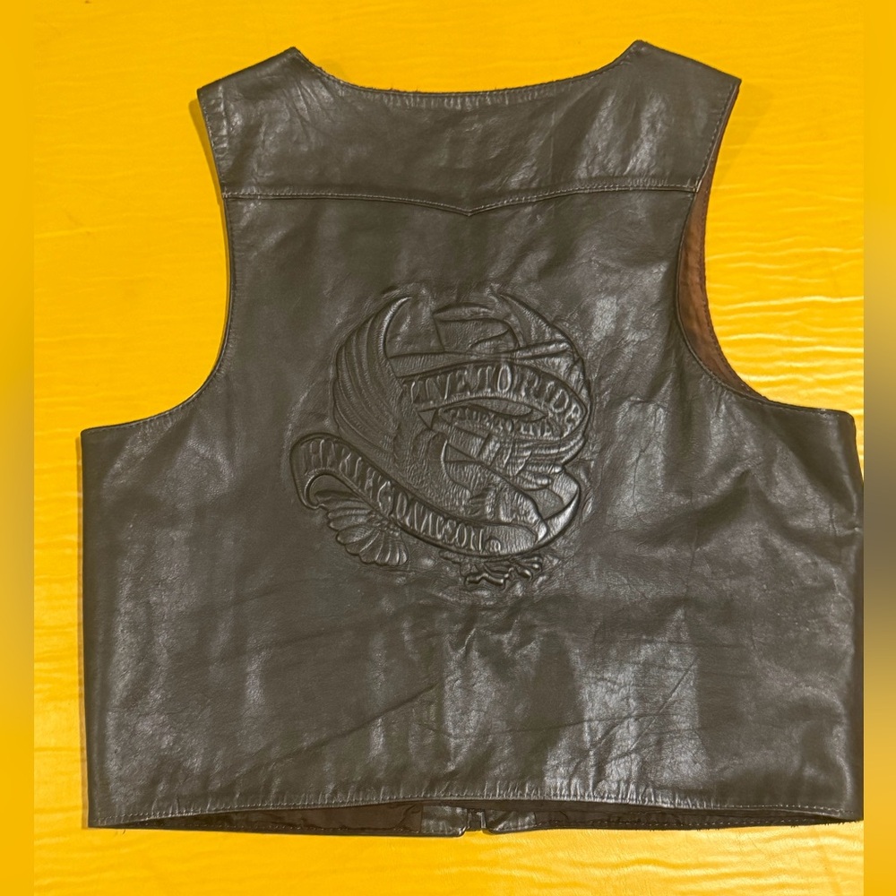 Vintage Harley Davidson Vintage made in the USA Black Leather Embossed Vest